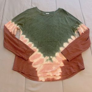 NWOT long sleeve tie dye top